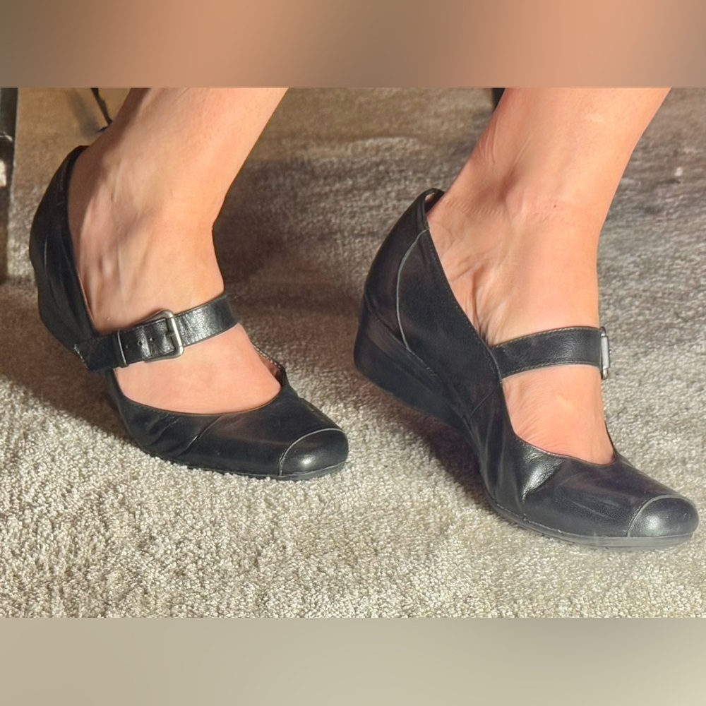 Naturalizer Mary Jane wedges - Picture 2 of 6
